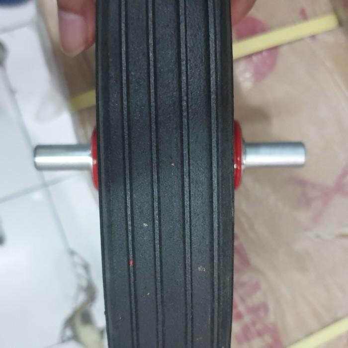 Expert As roda gerobak pasir. As arco