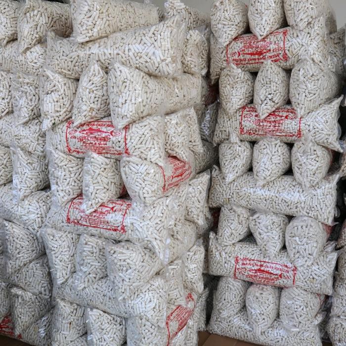 

(1 kg) kerupuk tongkol asli stik murah