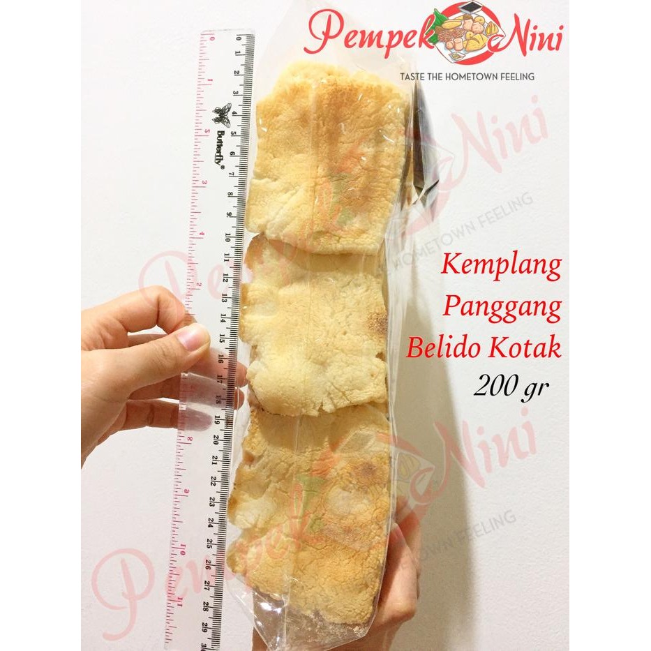 

Kemplang/Kerupuk Panggang/Bakar ikan Belida Kotak (Pempek Nini)