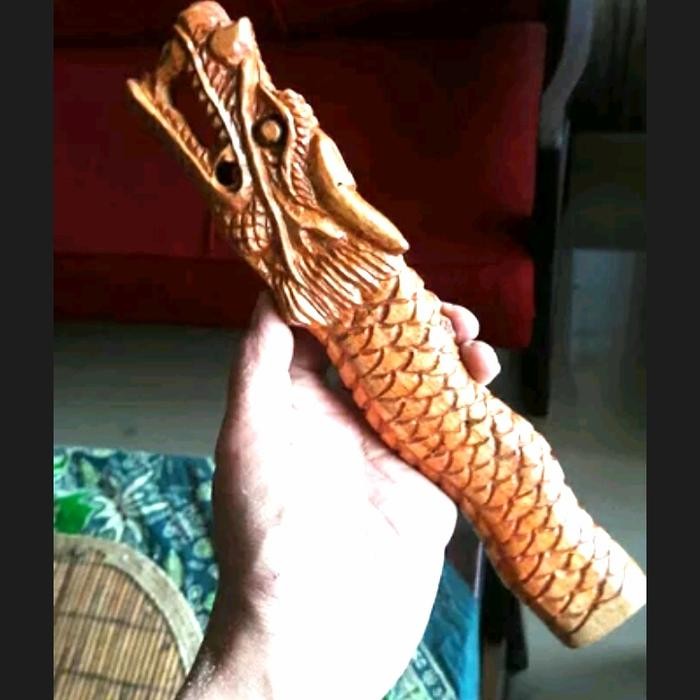 gagang joran pancing mania bahan kayu ukir naga