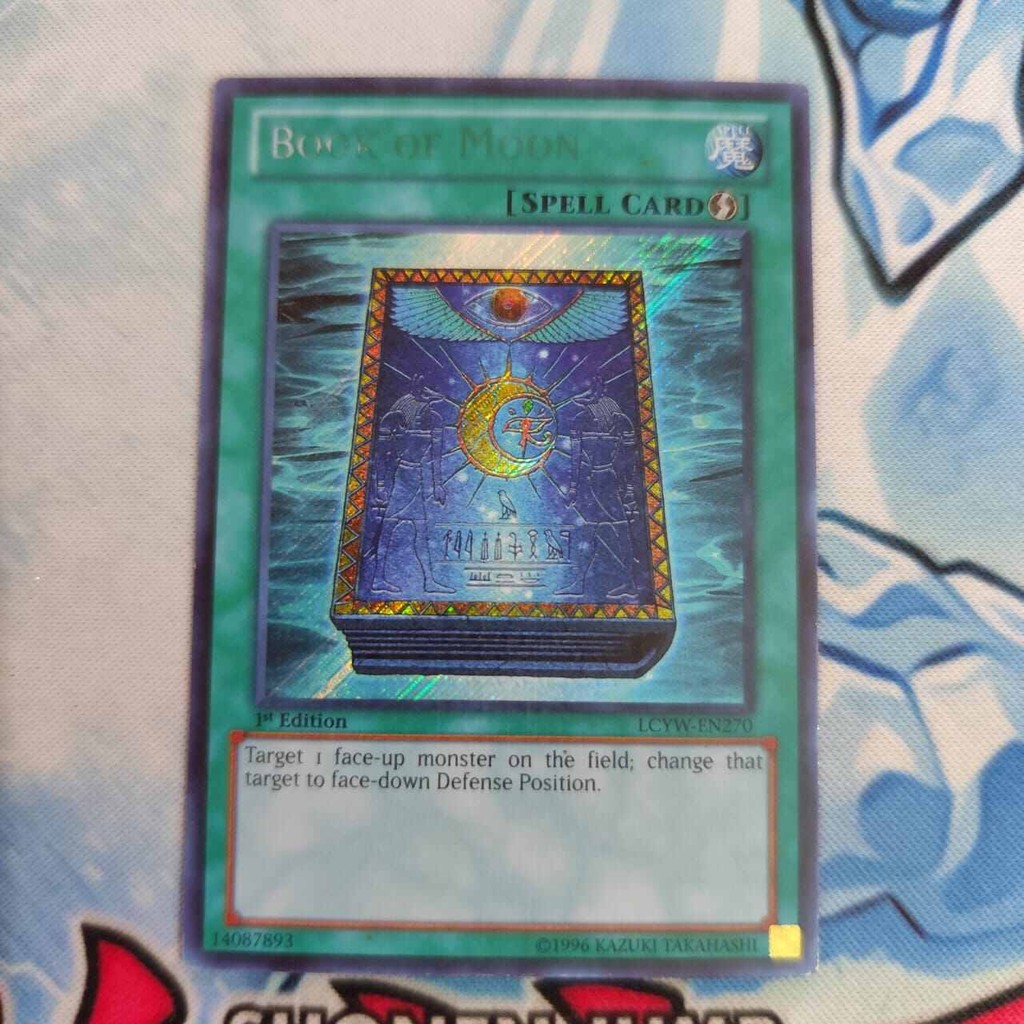yugioh book of moon (LP) LCYW secret rare  original