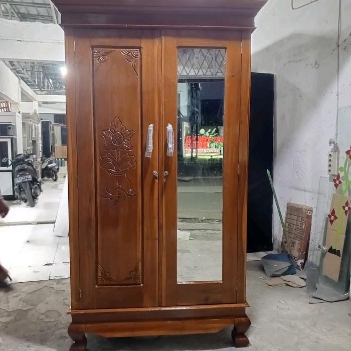 Lemari Kayu 2 Pintu Pakaian