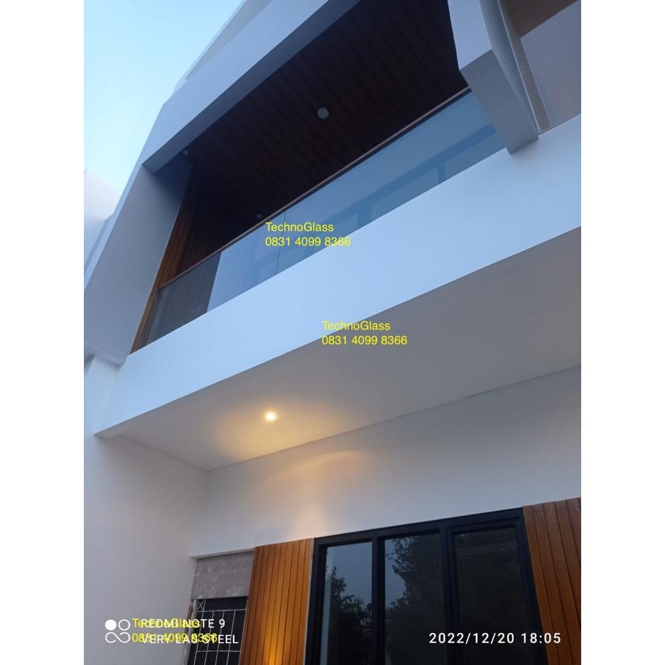Railing Kaca Tempered Frameless / Railing Kaca Tangga / Railing Kaca Gratisongkir