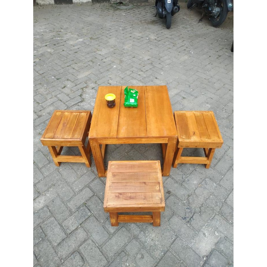 Meja Kursi Cafe Kotak Pendek Nimalis Set (1 Meja + 4 Kursi) Furniture