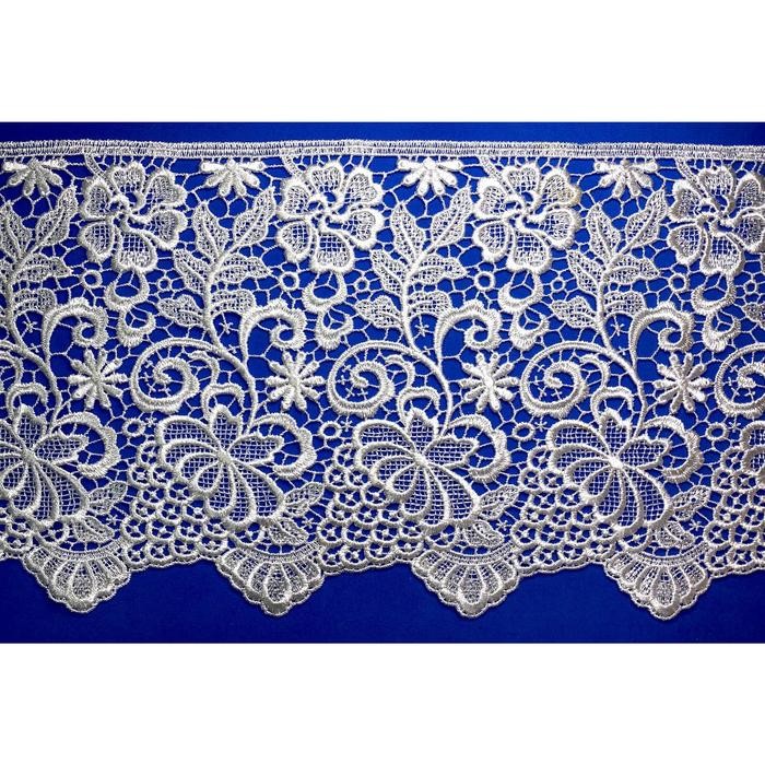 

Kain Renda Bordir Giper - (G-95206) Bunga Besar - (Lebar -/+ 21cm)