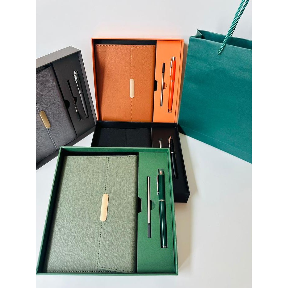 

Terlaris- Buku Agenda Giftset Hampers 2In1 Notebook A5 Exclusive Bonus Ballpoint Dan Totebag Buku