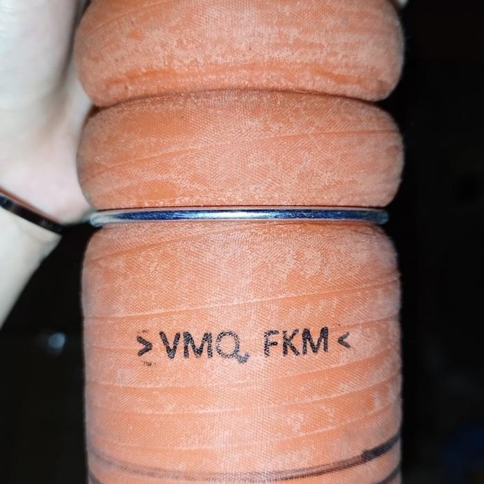 Selang turbo canter euro 4 original / selang turbo canter new asli