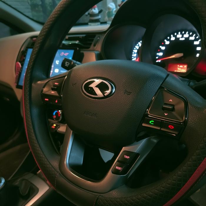 Paket Android dan Steering Wheel Set Kia Rio