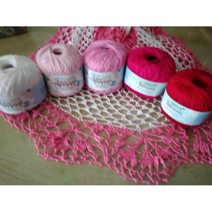 

Benang rajut kecil/ benang lace