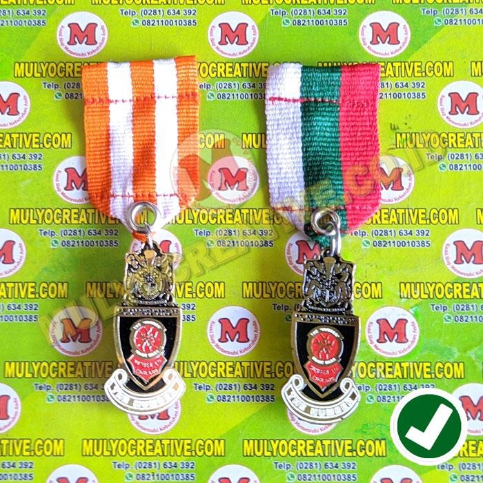 

Pin Tanda Jasa Logo The Humber Lencana Pin Bintang Jasa PREMIUM