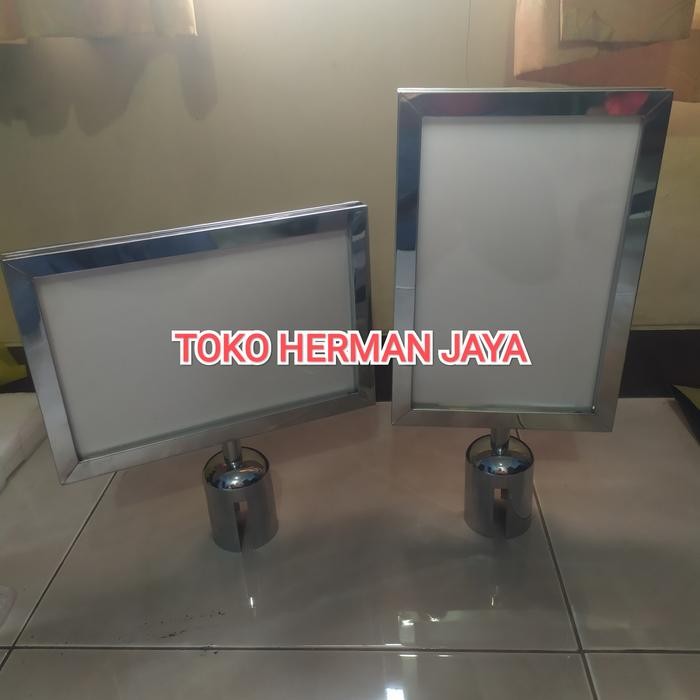

Papan Pengumuman Tiang Antrian Sign Board Frame A4 / F4 Full Stainless