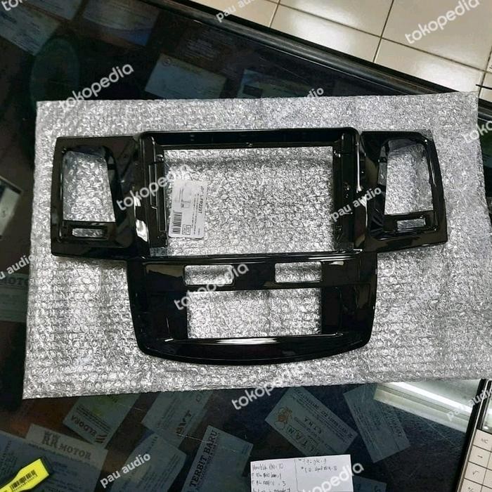 FRAME DOUBLE DIN ANDROID 9 INCH FORTUNER