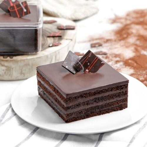 

OR6T Dapur Cokelat - Deli Box Double Chocolate Cake 10X10 Dessert Box
