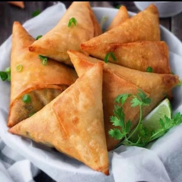 

OR6T Samosa Curry Potato Kentang Kari Isi 10