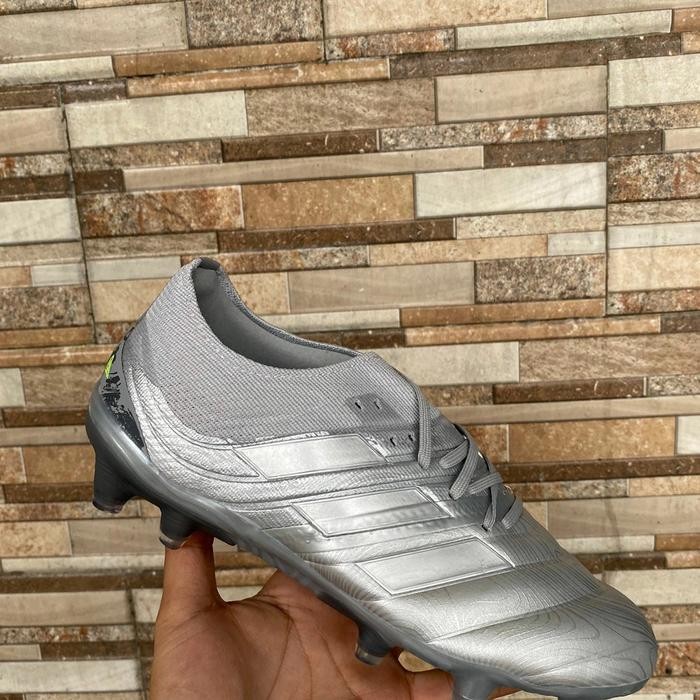 Sepatu Bola Adidas Copa 20.1 Silver Fg - Sepatu Soccer