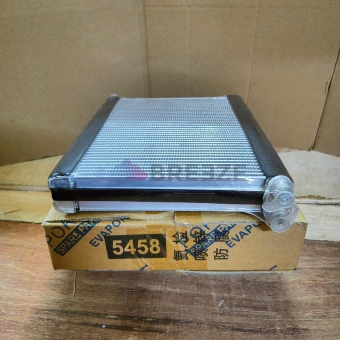 Evaporator Mitsubishi Triton/Pajero Sport