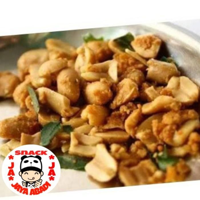 

1KG KACANG THAILAND PEDAS / CRISPY - KACANG TANAH DAUN JERUK