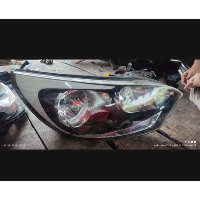 Headlamp Kia Rio 2012 Copotan