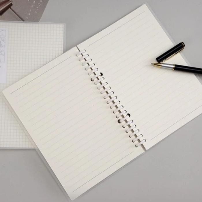 

BUKU RING B5 TRANSPARAN / BINDER NOTE BOOK B5 WHITE BISA DI REFFIL KODE 990