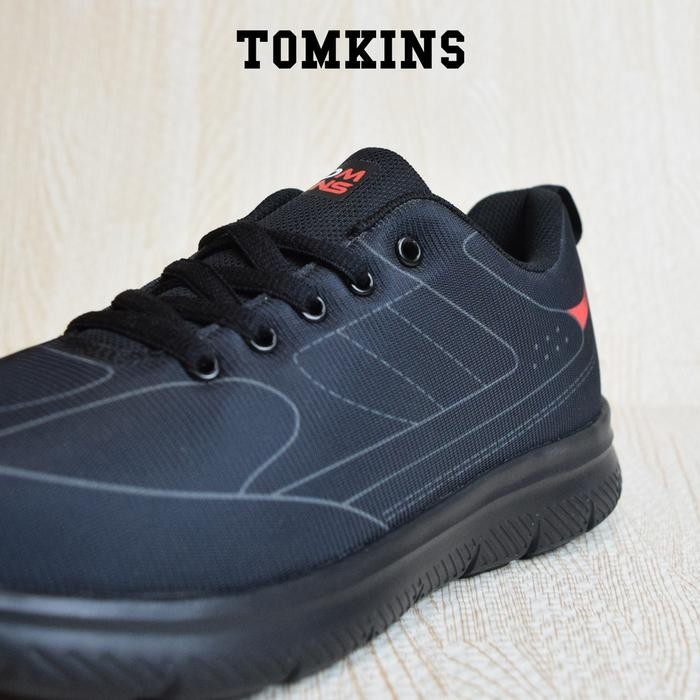 TOMKINS Francin - Hitam Sepatu Sekolah
