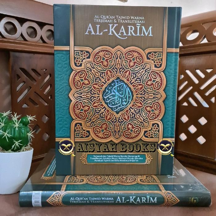 

SALE !!! AL QURAN AL KARIM TAJWID TERJEMAH LATIN PER AYAT A4 ORIGINAL GRATIS KALAM UNGU READYY