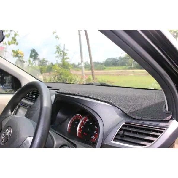 Hiasan Dashboard Mobil New Avanza Veloz Xenia 2012-2021 Aksesoris Dashboard Mobil Karpet Beluduru