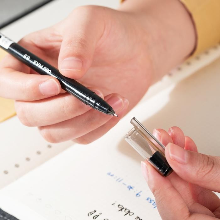 

Deli Stationary - Deli Gel Pen / Pulpen Gel 0.5Mm Tinta Dapat Menulis 800 Meter Eg62