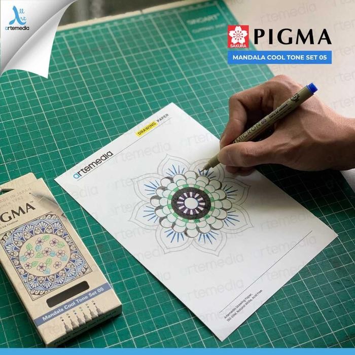 

Sakura Pigma Micron Manga Mandala Cool Tone Set 05