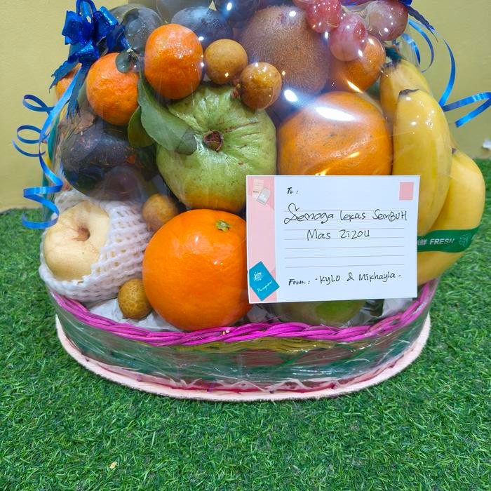 

parcel buah segar lengkap keranjang kecil