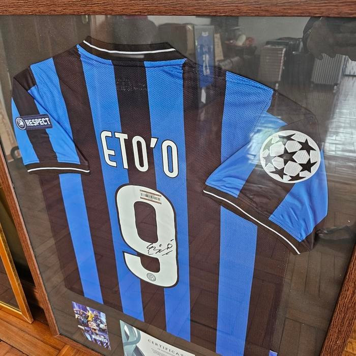 Neww Jersey inter milan ucl winner 2010 personally signed by eto o no 9 with coa hologram