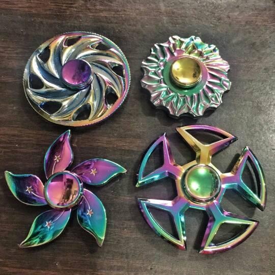 FIDGET SPINNER EDISI METAL RAINBOW