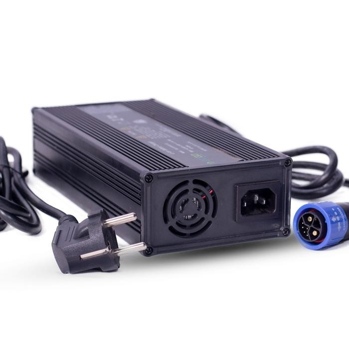 Fast Charger Motor Listrik Ecgo3