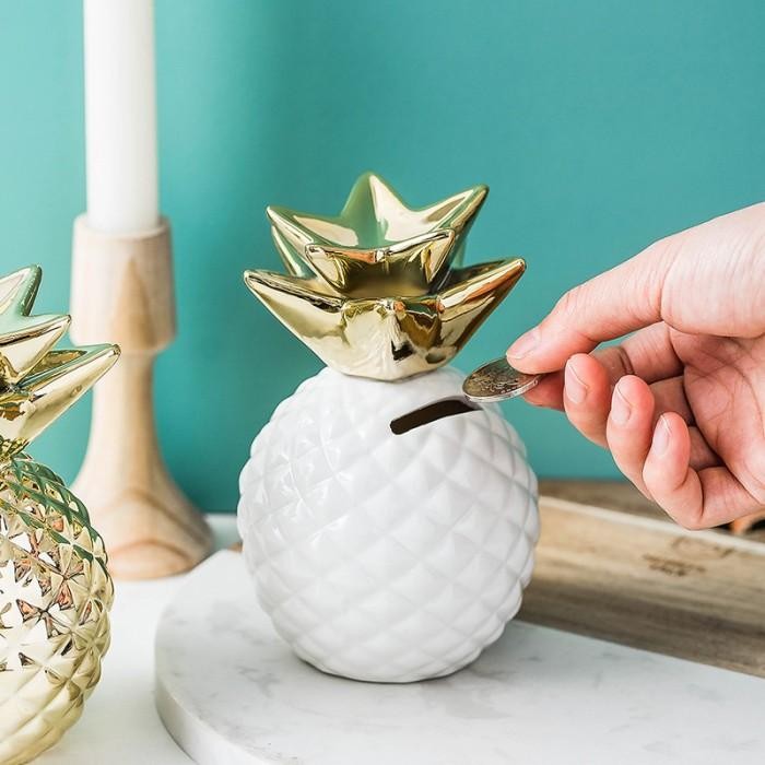 Bisa E-Katalog Tempat Pajangan Nanas / Celengan Nanas Gold