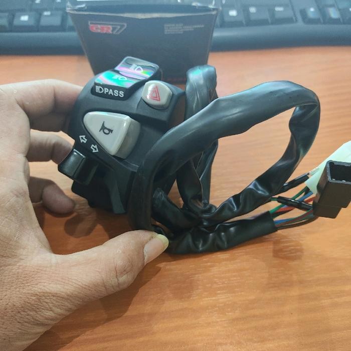 Saklar Kiri CBR150 Pass Dim Plus Tombol Hazard Universal
