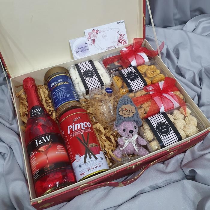 

Paket box hampers parcel kue kering kado ulang tahun 6