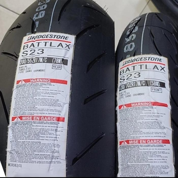 Paketan Ban Luar Battlax S22 Uk 120/70-17 Dan 200/55-17 Tubeless
