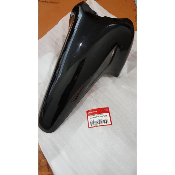 Fender Depan Karisma. 61100-KPH-880FMB