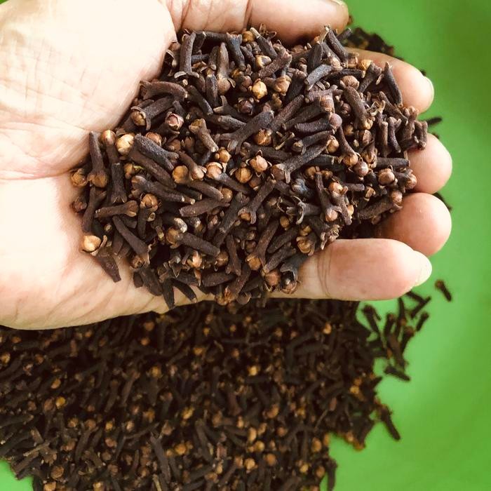

Cengkeh / Clove / Kualitas pilihan 1 Kg