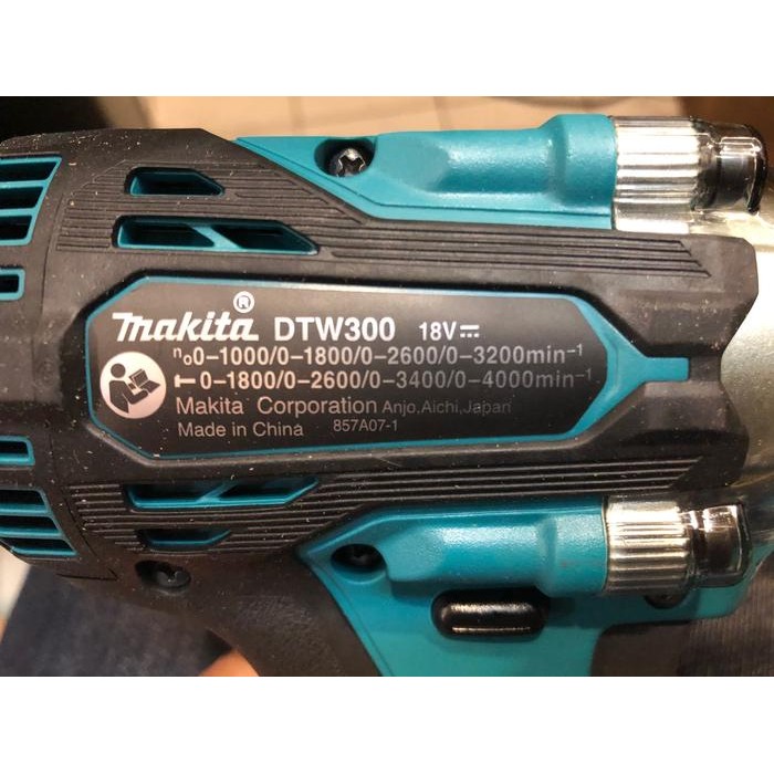 Berkualitas Mesin Impact Wrench Cordless Makita Dtw300Z