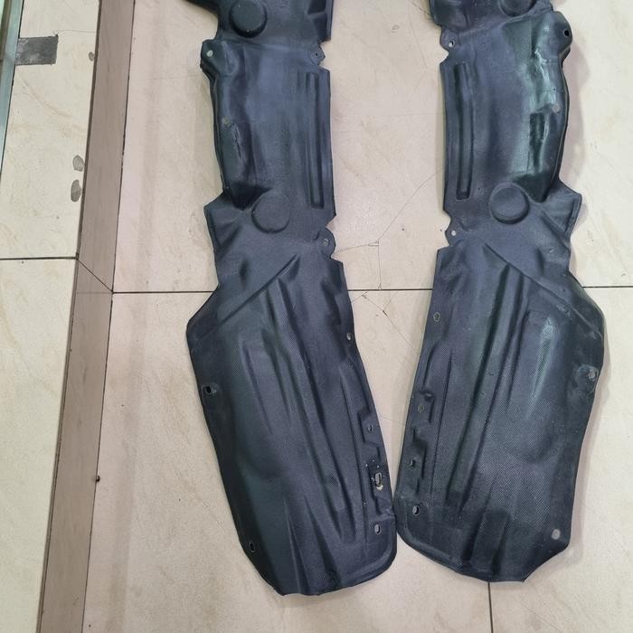 Liner Fender Shield Depan Mitsubishi Grandis