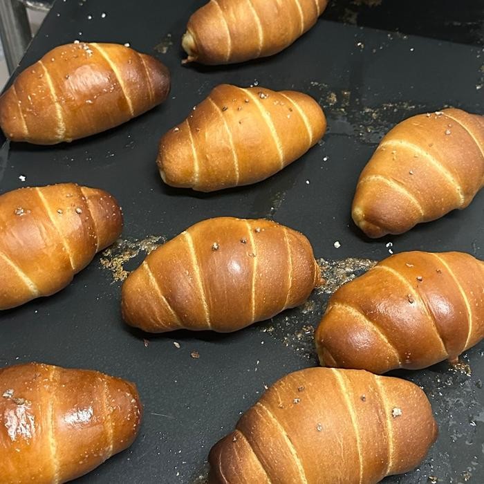 

Baru Korean Salt Bread Original & Garlic Viral Tanpa Antri Vegan