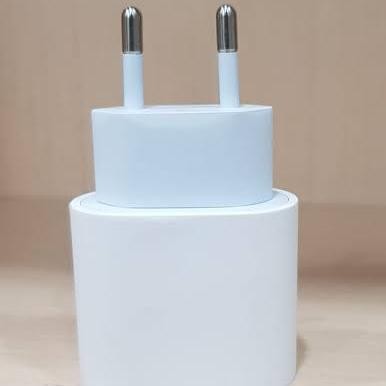 Tersedia Adapter Batok Charger Iphone 11/12/13/14 Usb-C 18W Power Adapter