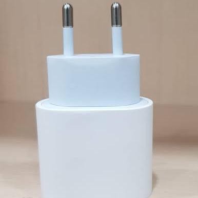 Tersedia Adapter Batok Charger Iphone 11/12/13/14 Usb-C 20W Power Adapter