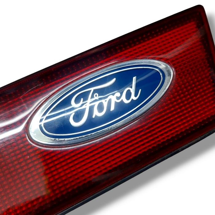 Lampu Reflektor Bagasi Tengah Ford Laser Champ 90 - 94 Bekas
