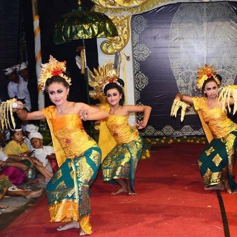 *****] Set Kostum pakaian tari Pendet Bali Komplit bahan kain Satin