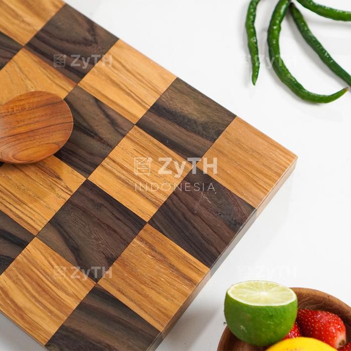 Talenan Kayu Jati Sono Estetik Motif Catur By Zyth Living.
