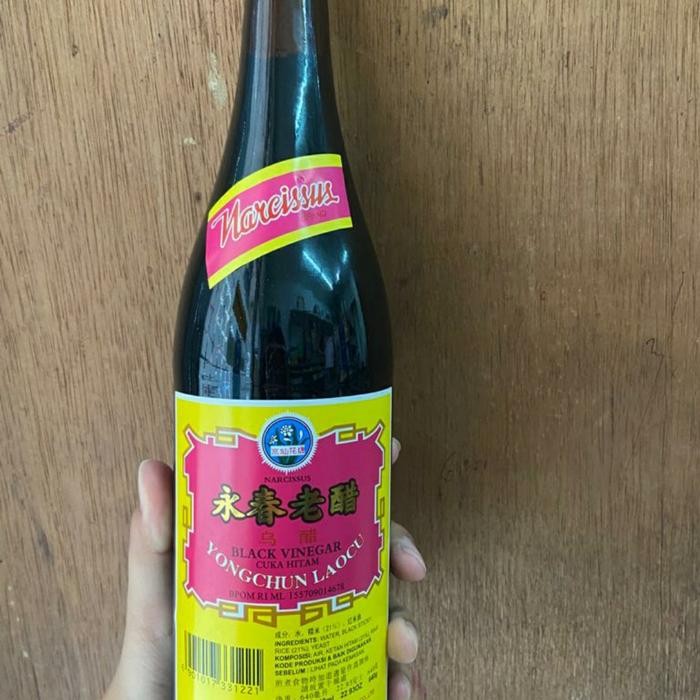 

Cuka Hitam Yong Chun Lao Cu 640Ml