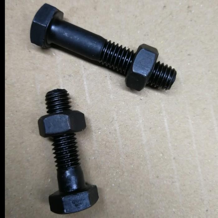 Pilihan- Baut Mur Baja 8.8 16X200 Baut 24 Panjang 20Cm M16 X 200