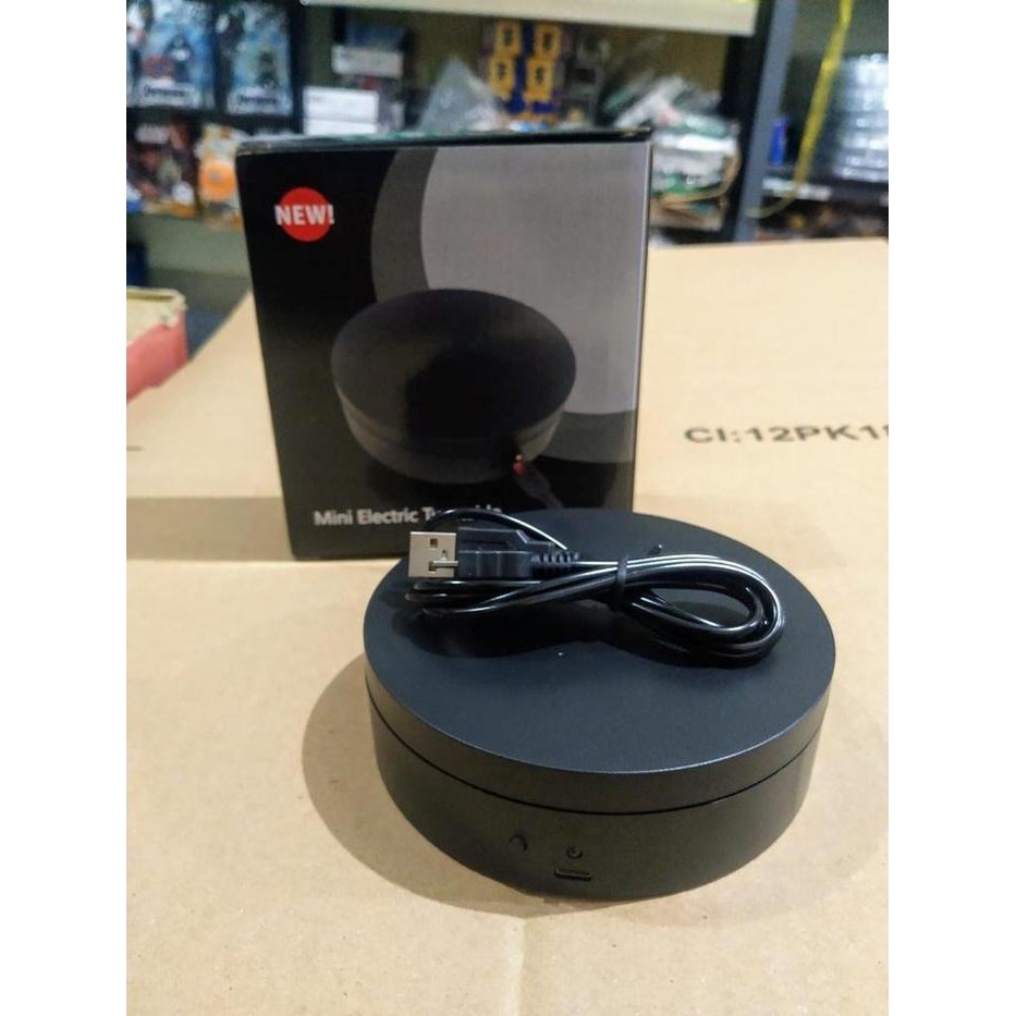 

jjm - Stand Display Putar / Tatakan Figure Rotating Display Diameter 12 cm USB Desk