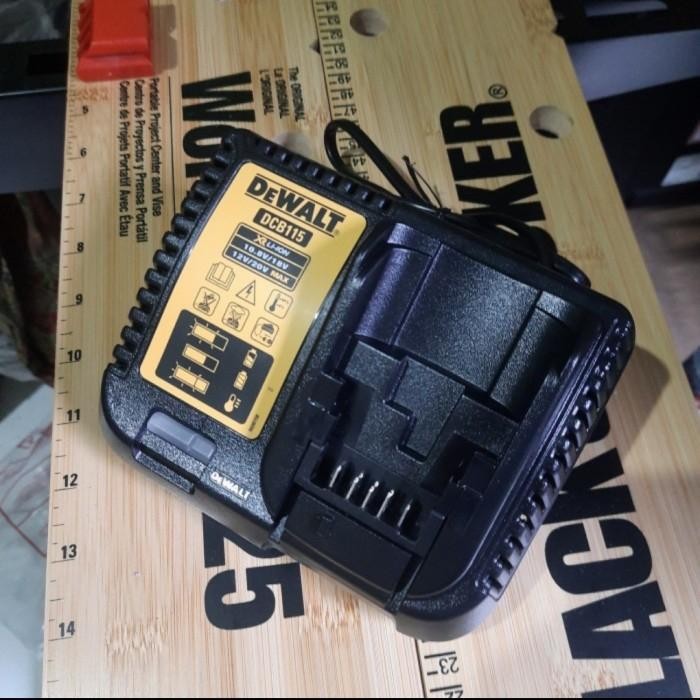 Charger Baterai Cas Mesin Bor Cordless DEWALT DCB115 Battery DCB 115
